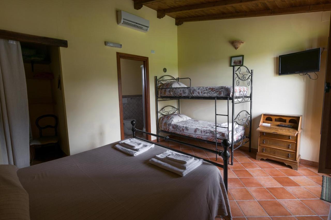Agriturismo Il Poggio Ветралла Экстерьер фото